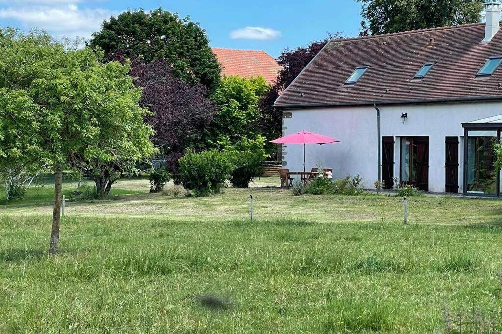 Gîte de la Fontaine salée Diancey Exterior foto